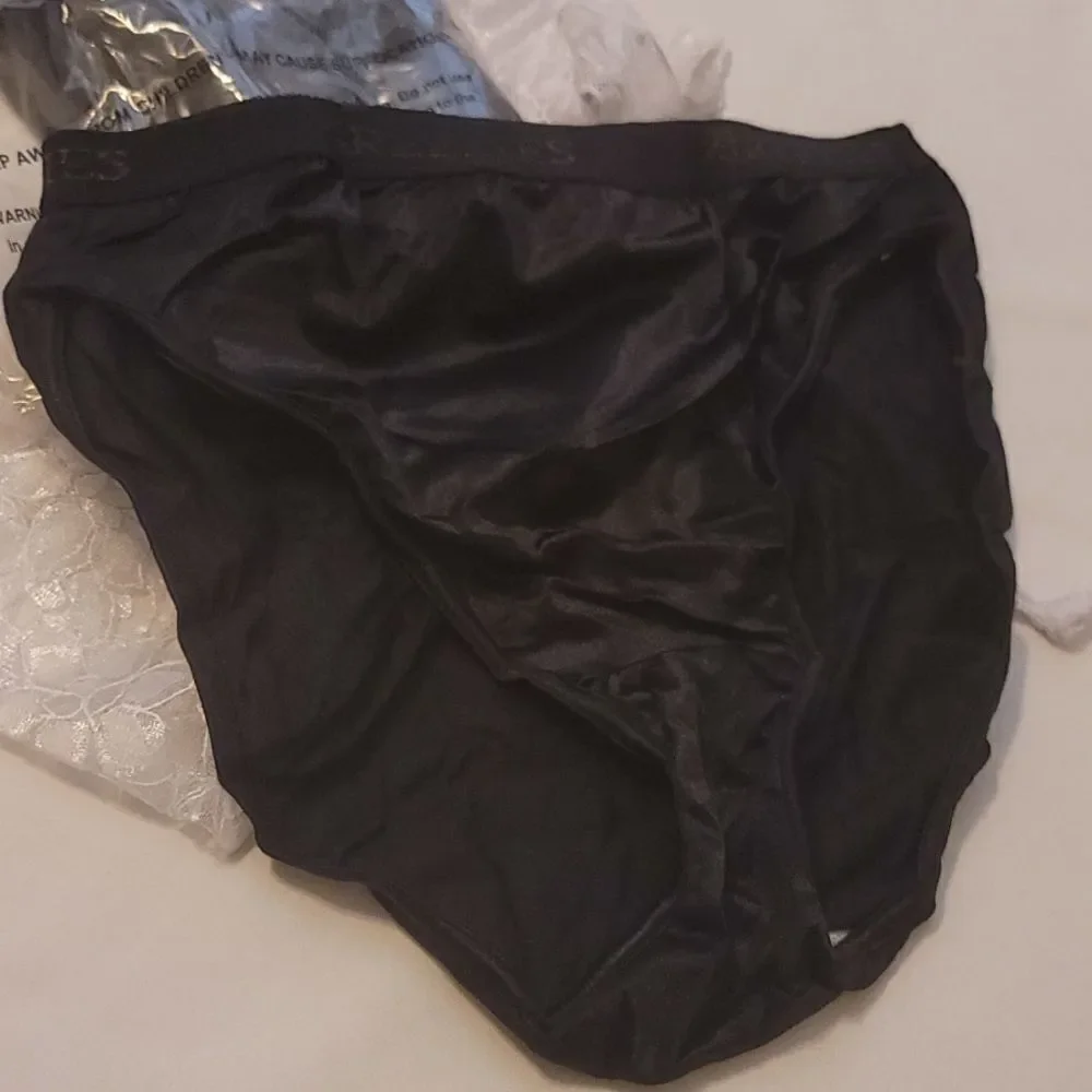 Breezes underwear size 8‎